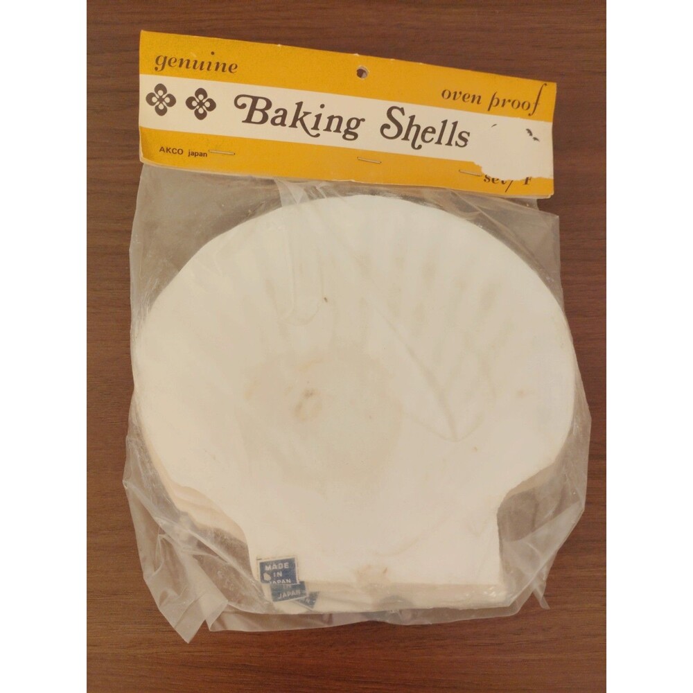Vintage 4 Baking Shells Oven Proof Seafood Seashell Made in Japan Original Pkg